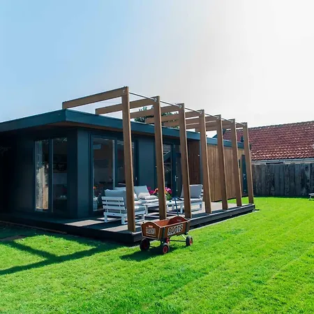 בית נופש New Bay קלאנטסהוך